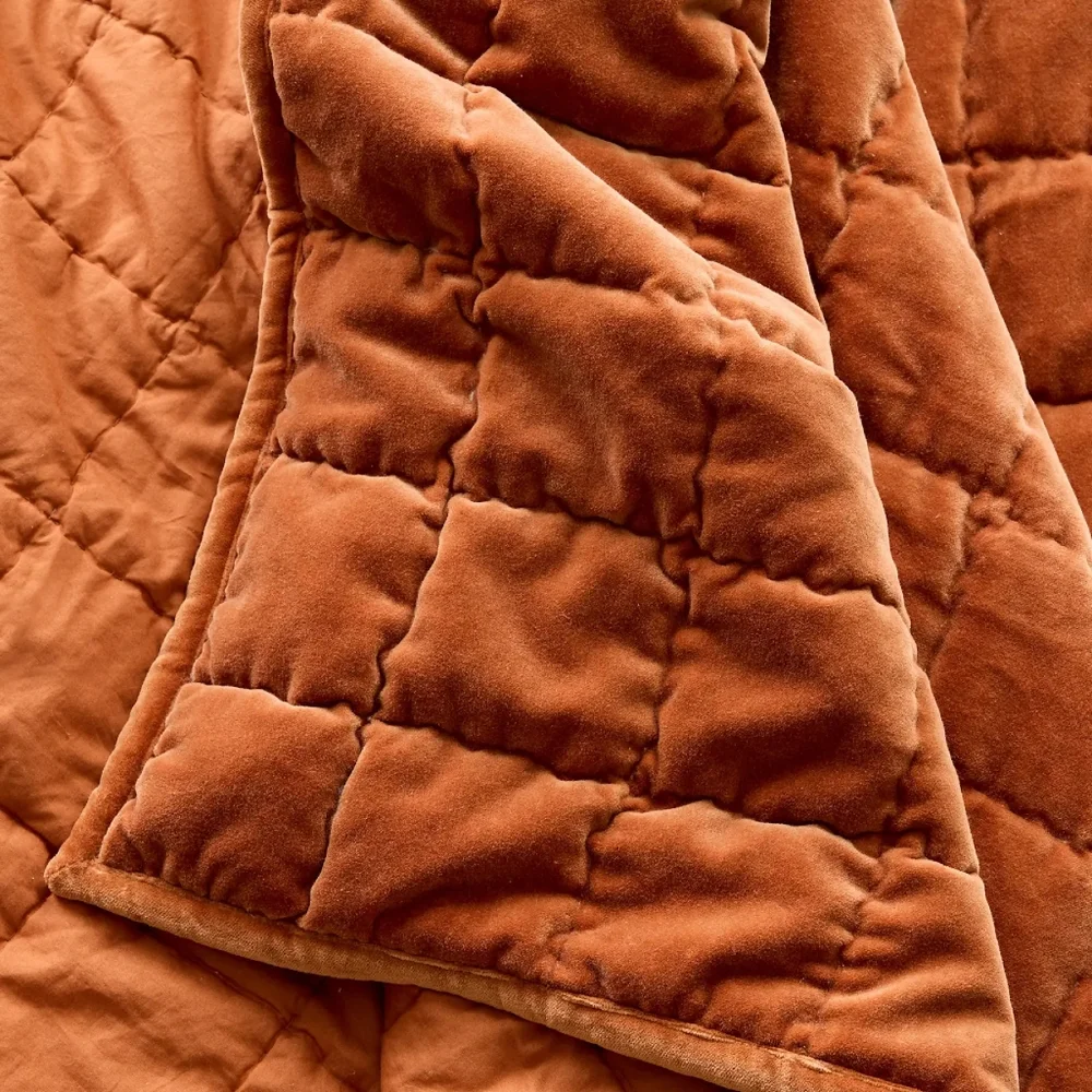 Quince Cotton Velvet Quilt In Terracotta King/Cal King